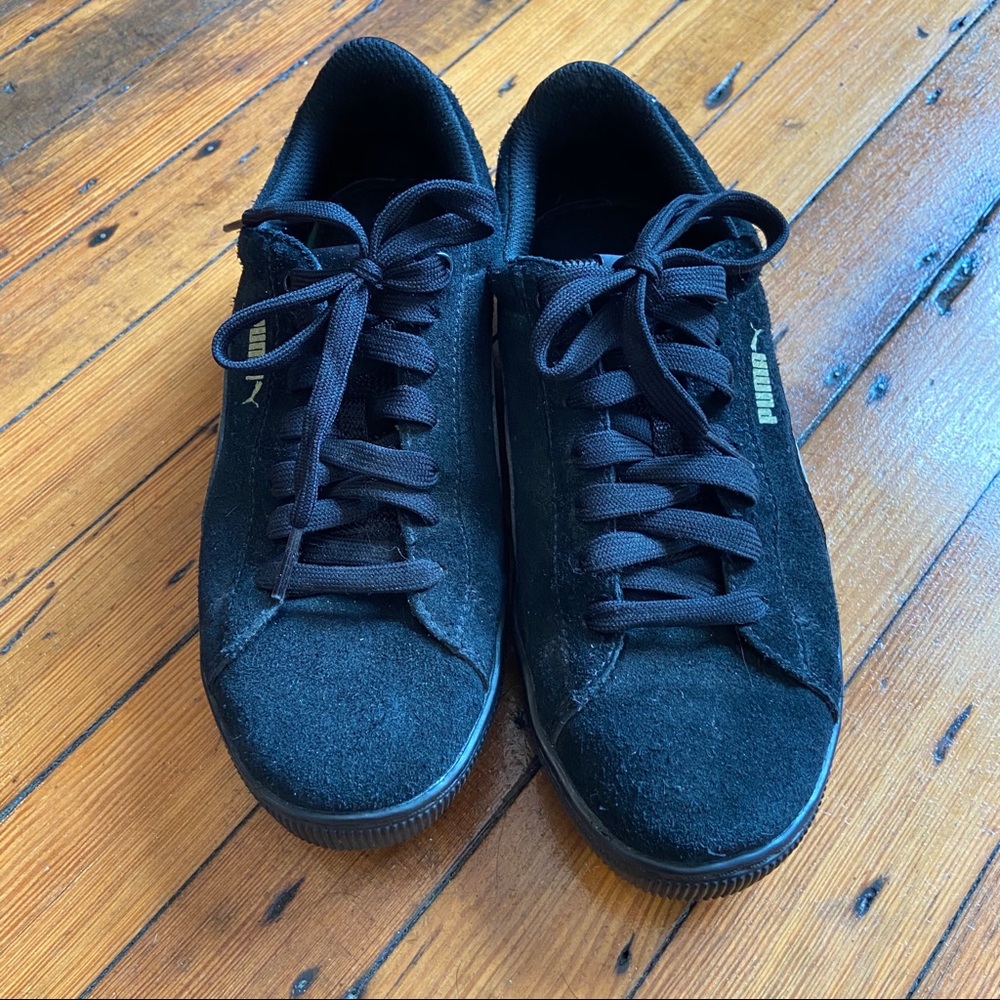 Black Puma Sneakers